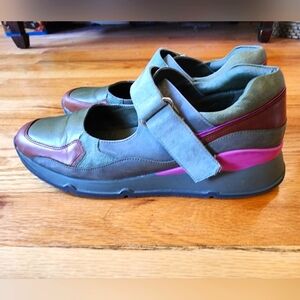 Jeffrey Campbell Retro Kicks  Maryjane Sneaker Size 8 Olive Brown Pink Sporty